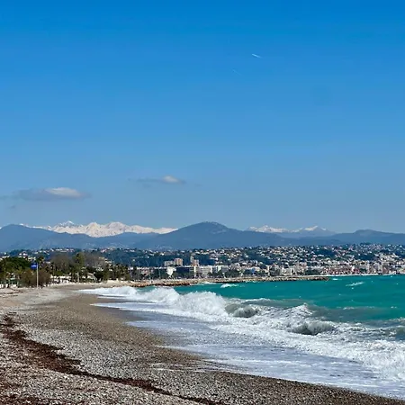 Front De A 10 M Balcon Et Parking Apartment *
